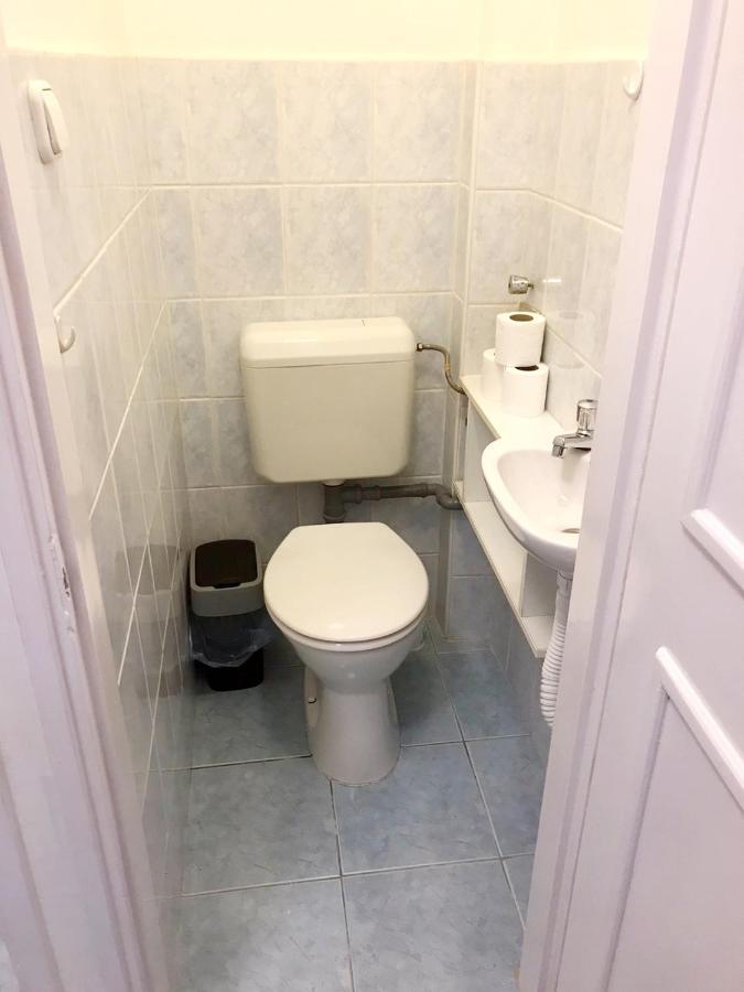 Happy Apartment In The Heart Of Budapest With 2 Rooms Bagian luar foto